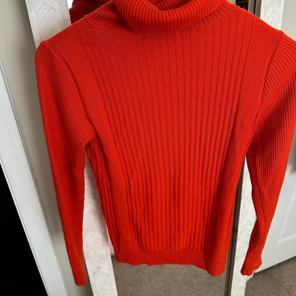 Sessun Women's Red Turtleneck Sweater - Picture 3 of 5